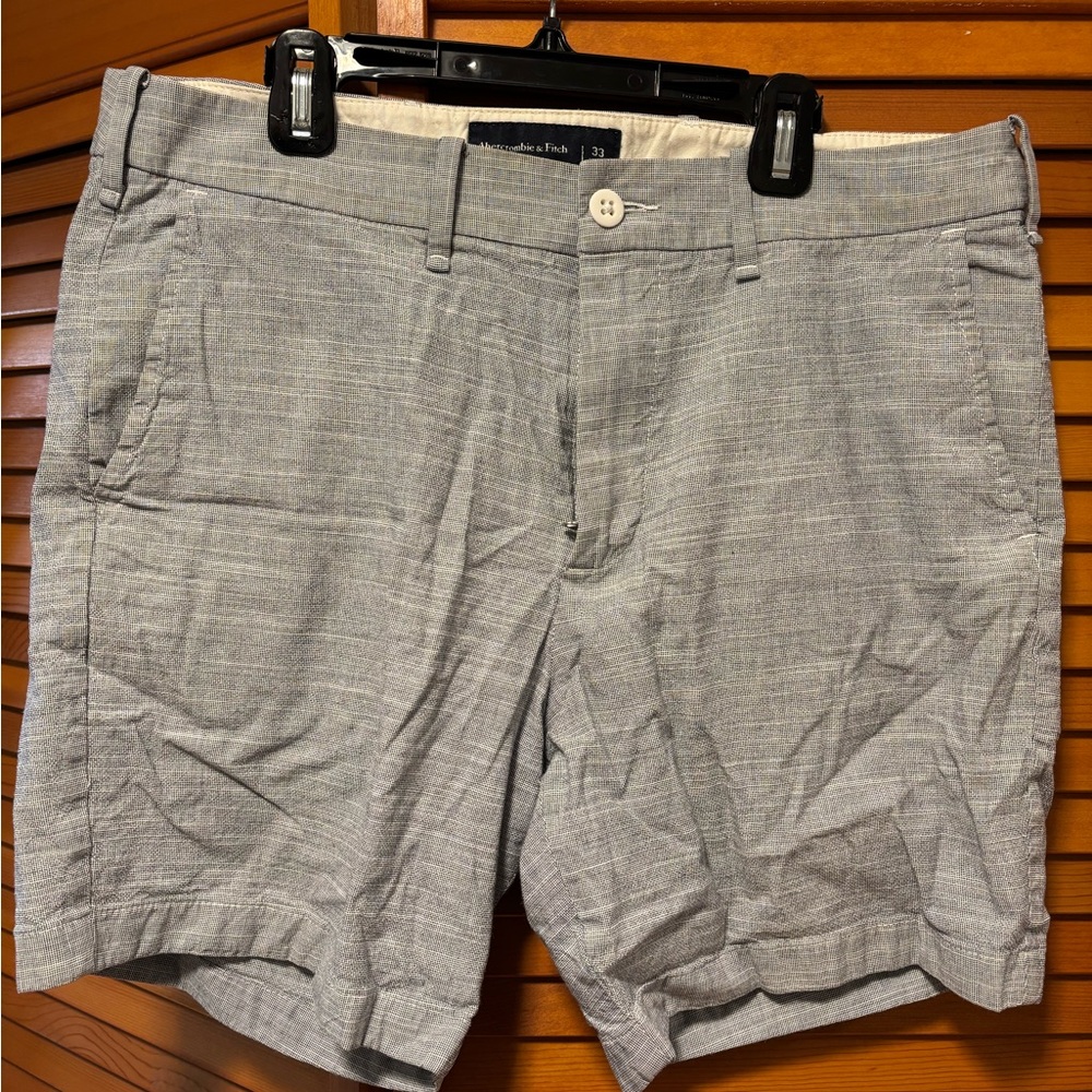 Abercrombie 7in Chino Short